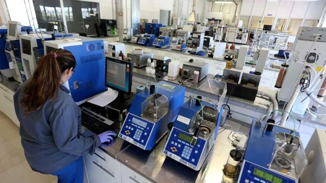 La industria petroquímica arrojó en abril una mejora de 8% interanual