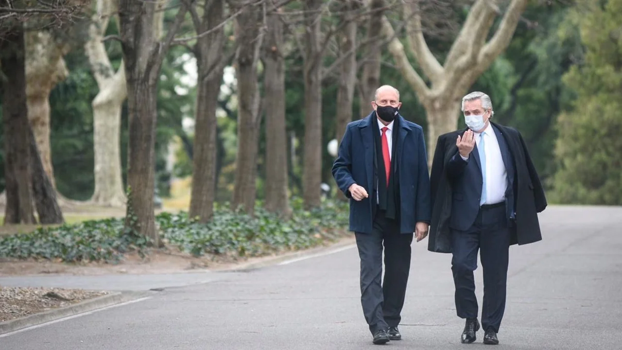 Alberto Fernández y Omar Perotti en la Quinta de Olivos. 