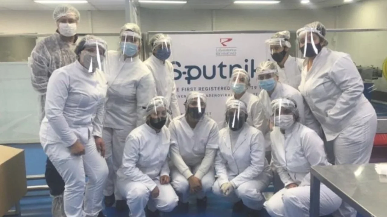 Las primeras 448.625 dosis de la vacuna Sputnik V producidas en Argentina ya están listas: cuándo se aplican
