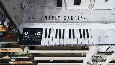 Mural homenaje a Charly García Mural homenaje a Charly García