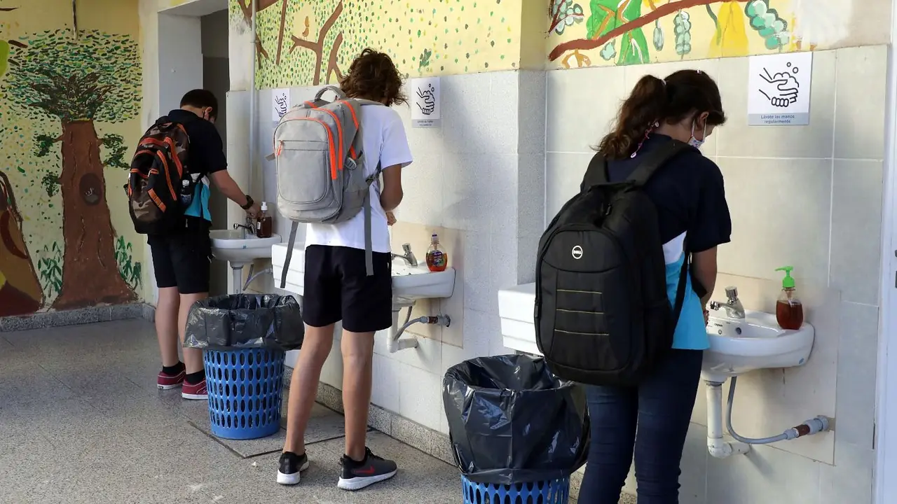 ¿Prácticas educativas obligatorias o trabajo precarizado?: un falso debate