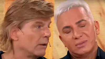 Pájaro Gómez de Vilma Palma e Vampiros vs. Flavio Mendoza Pájaro Gómez de Vilma Palma e Vampiros vs. Flavio Mendoza