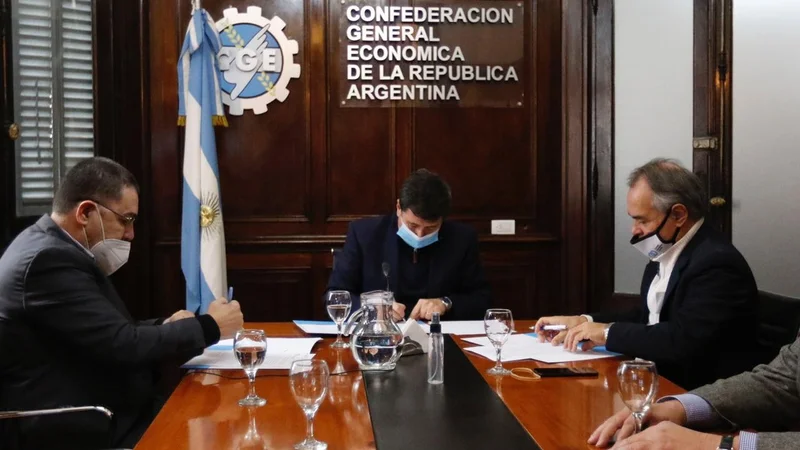 Potenciar Trabajo: el Gobierno busca desarrollar el programa junto a CGE y CGERA