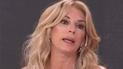 Yanina Latorre fue visitada en vivo por el Ministerio de Salud mientras estaba al aire Yanina Latorre fue visitada en vivo por el Ministerio de Salud mientras estaba al aire