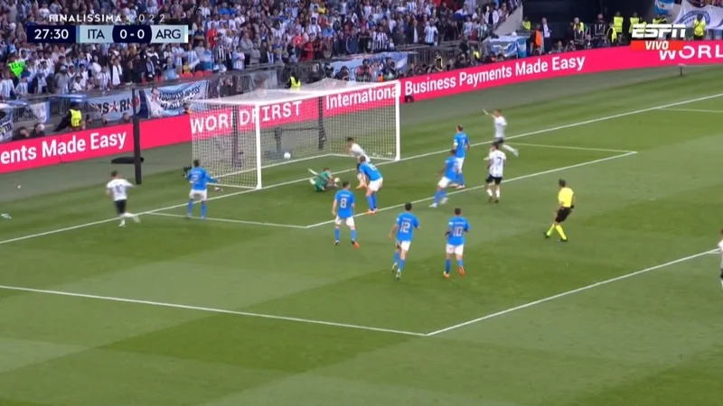 Argentina vs Italia: el gol de Lautaro Martínez
