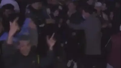 El terrible momento que pasó un movilero de Eduardo Feinmann en el festejo por el título de la Selección: "Me chorearon" El terrible momento que pasó un movilero de Eduardo Feinmann en el festejo por el título de la Selección: "Me chorearon"