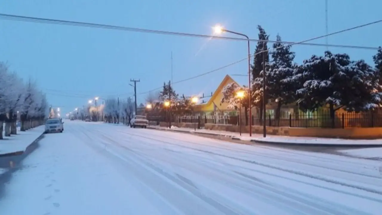 Ola polar en Argentina: Maquinchao, la ciudad más fría del país que amaneció con -15 grados bajo cero