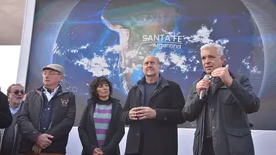 Domínguez: "Macri apostó al endeudamiento y fueron perjudicados el campo, la industria y el empleo" Domínguez: "Macri apostó al endeudamiento y fueron perjudicados el campo, la industria y el empleo"