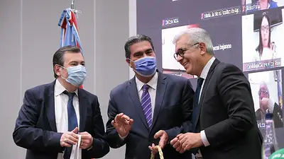 Domínguez ratificó el compromiso con la provisión de gasoil y advirtió sobre actos de especulación Domínguez ratificó el compromiso con la provisión de gasoil y advirtió sobre actos de especulación