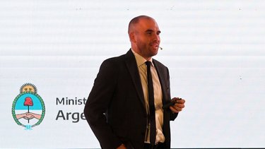 Ante el círculo rojo, Guzmán rechazó la dolarización y ratificó el gasoducto