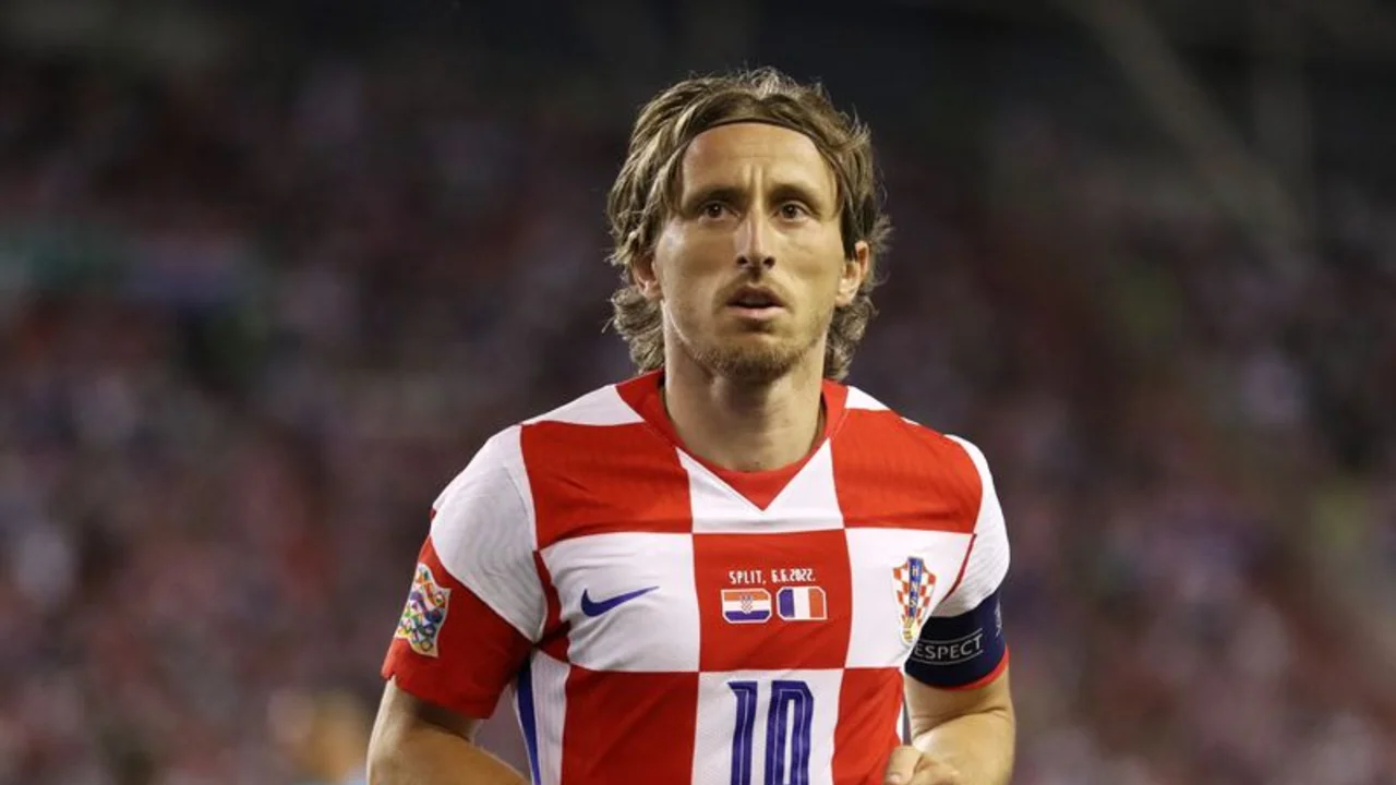 Luka Modric renueva con el Real Madrid hasta 2023