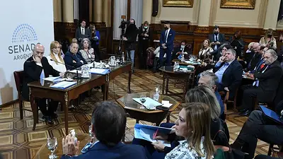 Con cruces entre el FdT y JxC, el Senado aprobó en comisión los pliegos de los nuevos embajadores Con cruces entre el FdT y JxC, el Senado aprobó en comisión los pliegos de los nuevos embajadores