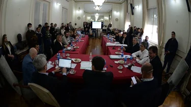 La oposición se envalentona y ahora quiere discutir la Boleta Única en la Provincia