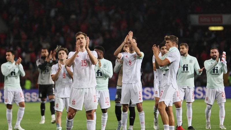 España gana a Suiza con un gol temprano de Sarabia