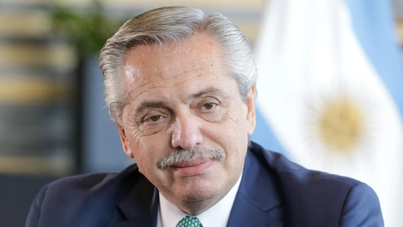 Alberto deseó una "pronta recuperación" a Lugo tras sufrir un ACV