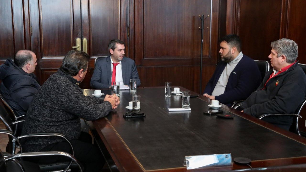 Guillermo Hang, industriales y empresarios definieron cómo seguirá el fideicomiso del trigo