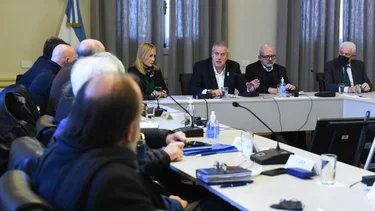 EL Gobierno y los docentes acordaron adelantar los tramos de la paritaria