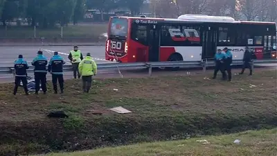 Robo y muerte a un colectivo en plena Panamericana: una mujer falleció en el tiroteo Robo y muerte a un colectivo en plena Panamericana: una mujer falleció en el tiroteo