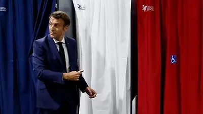 Francia: se bajaron más de 200 candidatos para tratar de frenar a Le Pen Francia: se bajaron más de 200 candidatos para tratar de frenar a Le Pen