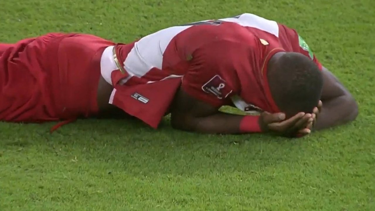 El desconsolado llanto de Luis Advíncula por quedarse afuera del Mundial