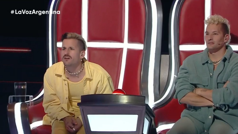 Mau y Ricky en La Voz.