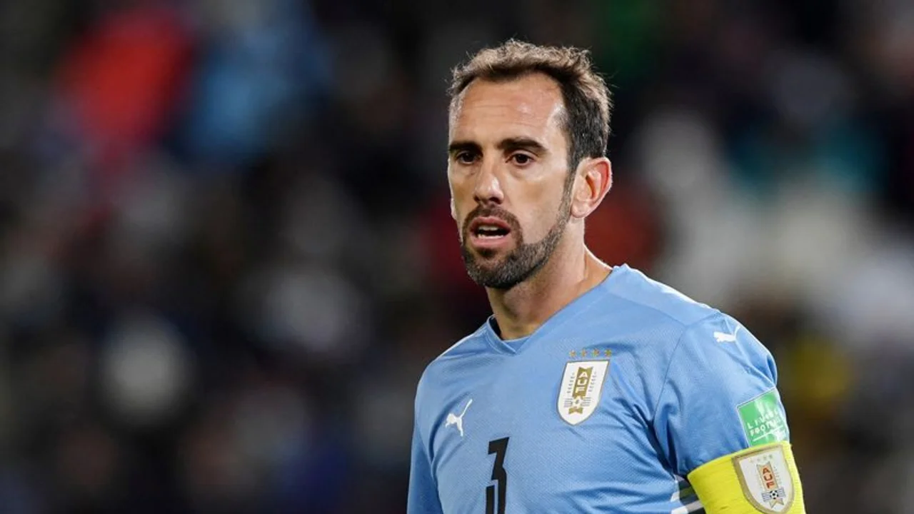 Vélez Sarsfield anuncia contratación de uruguayo Diego Godín