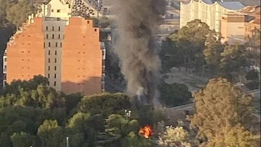 Gran incendio en Córdoba: un adolescente murió en una barriada