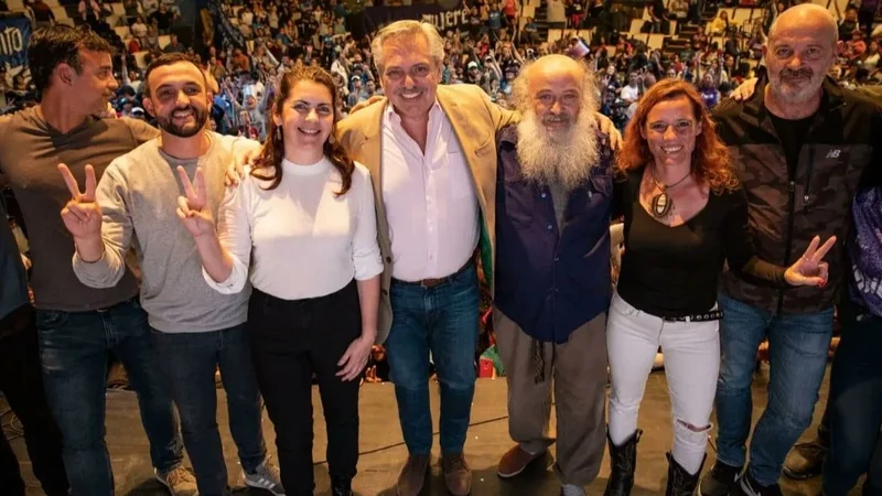 El rol de las organizaciones sociales encendió el debate dentro el Frente de Todos