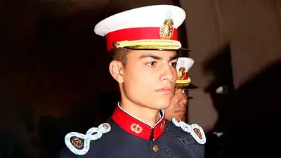 Defensa suspendió a 11 oficiales del Ejército por la muerte del soldado en Corrientes Defensa suspendió a 11 oficiales del Ejército por la muerte del soldado en Corrientes
