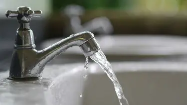 Privatización de AySA: Milei habilitó los cortes de suministro del agua