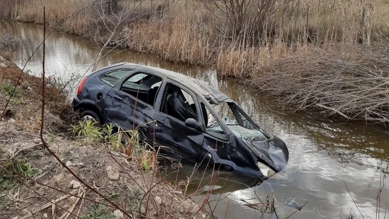 Una familia de Azul se accidentó en la ruta camino a Tapalqué, los socorrieron y ahora los buscan para agradecerles
