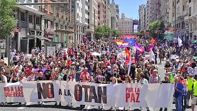 Fuertes protestas en Madrid para rechazar la cumbre de la OTAN Fuertes protestas en Madrid para rechazar la cumbre de la OTAN