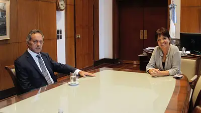 Scioli y Marcó del Pont coordinaron agendas para optimizar importaciones Scioli y Marcó del Pont coordinaron agendas para optimizar importaciones