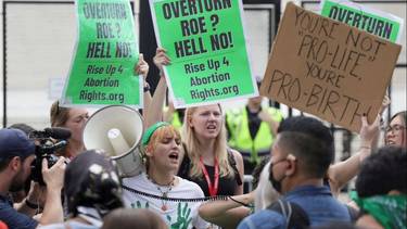 Aborto: por qué miles de mujeres piden a otras que desinstalen las apps menstruales