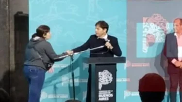 Kicillof se reunió con la mujer que lo increpó en un acto en Brandsen