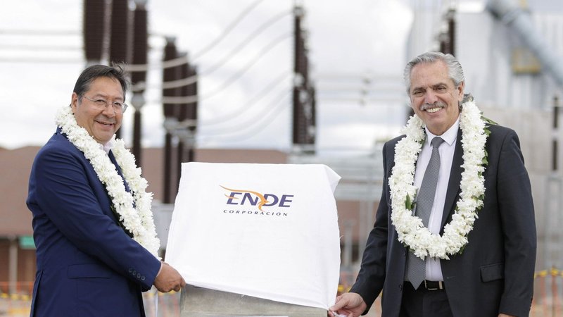 Alberto y Arce inauguraron una obra trascendental para ambos países 