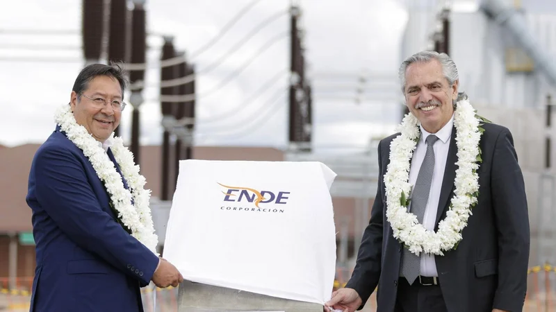Alberto y Arce inauguraron una obra trascendental para ambos países 