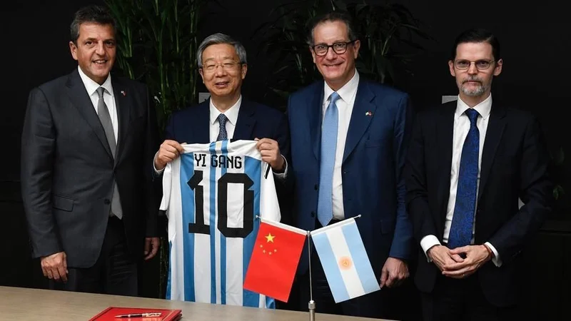 Sergio Massa, Miguel Pesce, China