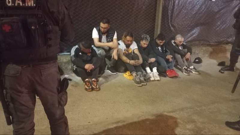 Video: detenidos por los enfrentamientos entre hinchas de Boca y Colo Colo