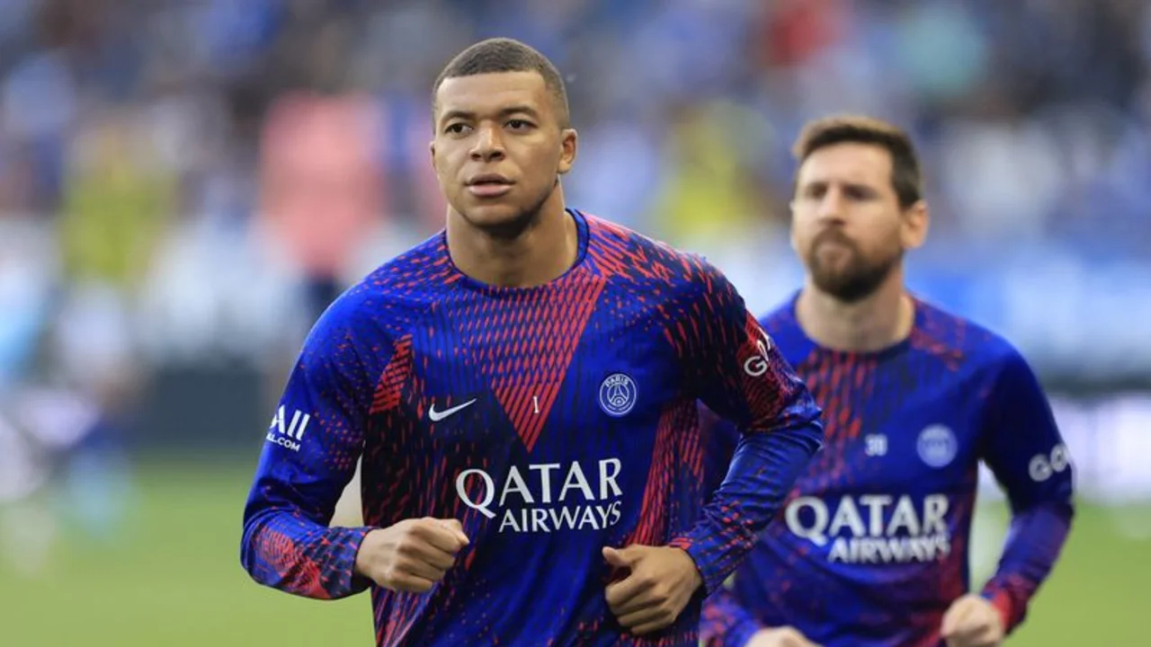 Mbappé comunica al PSG que no renovará en 2024 -L'Equipe