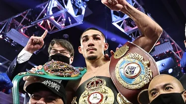 Tiene 25 años, volvió a ser campeón del mundo y se retiró del boxeo