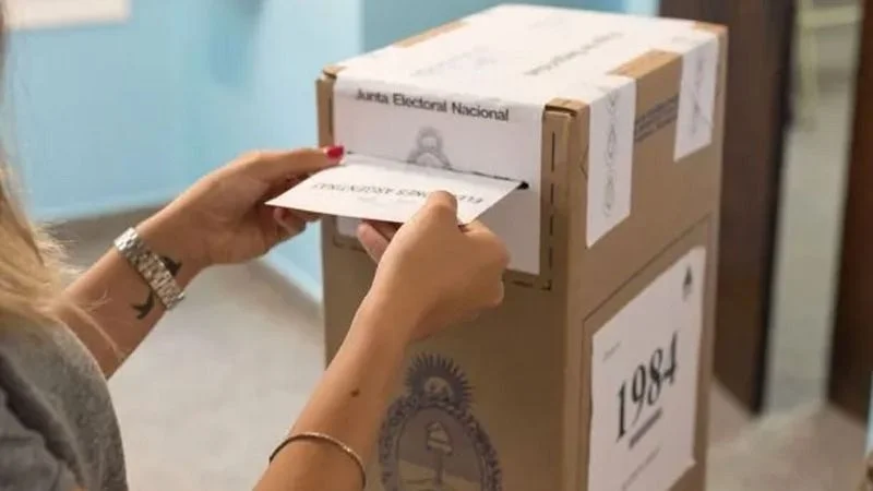 Elecciones en Misiones: cerraron los comicios y los resultados estarán a las 21 Elecciones en Misiones: cerraron los comicios y los resultados estarán a las 21