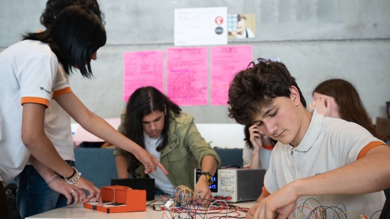 Dos escuelas bonaerenses, una pública y otra privada, entre las mejores del mundo