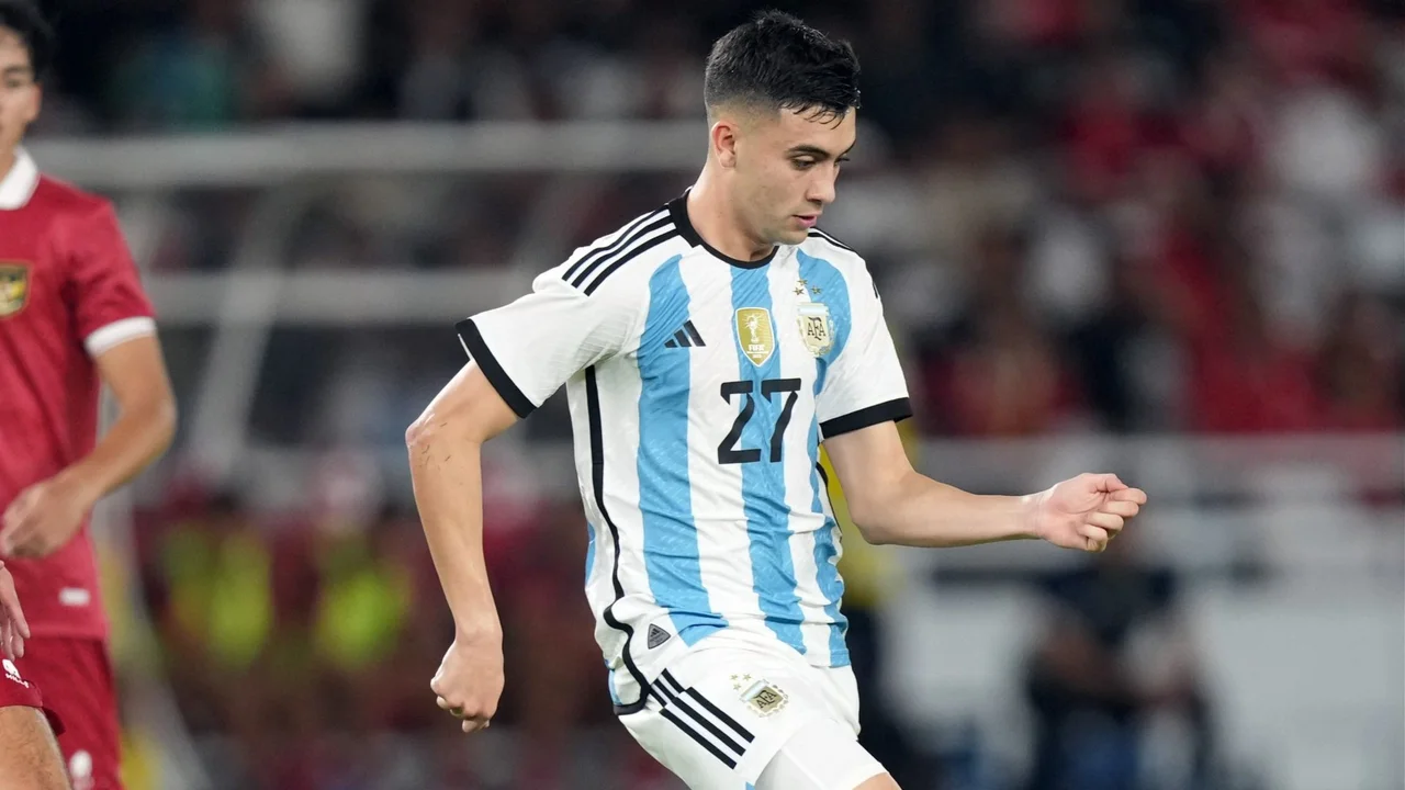 Facundo Buonanotte, Selección Argentina, Carlos Tevez, Lionel Messi, deportes