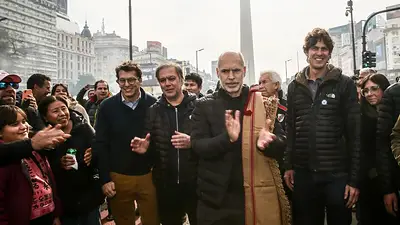 Elecciones 2023: sugestiva foto de Larreta con Lousteau en medio de la interna de Juntos por el Cambio Elecciones 2023: sugestiva foto de Larreta con Lousteau en medio de la interna de Juntos por el Cambio