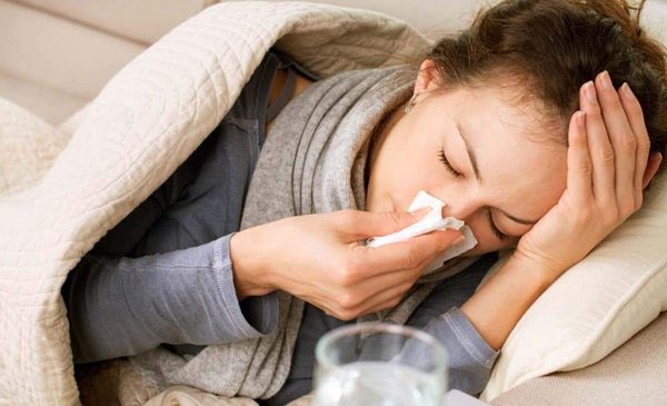 Influenza Y Resfrío Común Diferencias Síntomas De Cada Una Y