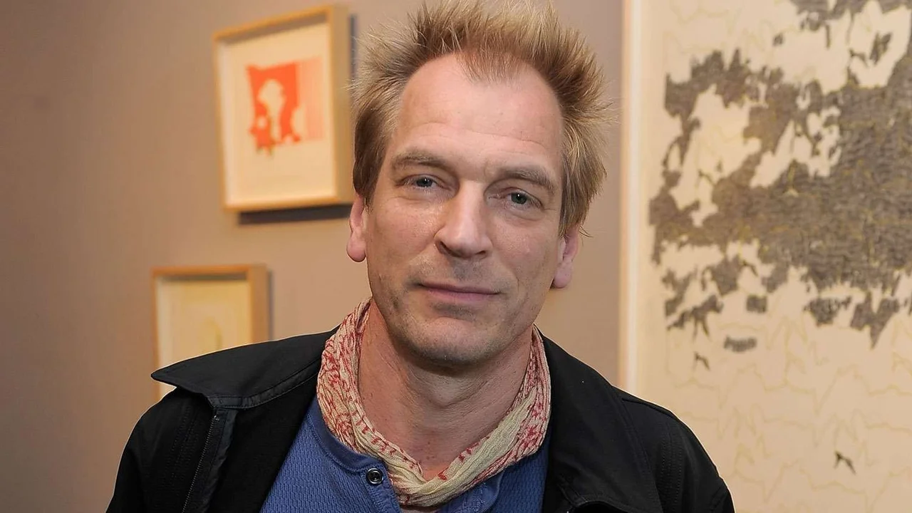 Julian Sands