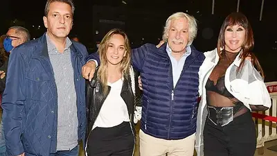 Sergio Massa, Malena Galmarini, Fernando Galmarini y Moria Casán. Sergio Massa, Malena Galmarini, Fernando Galmarini y Moria Casán.