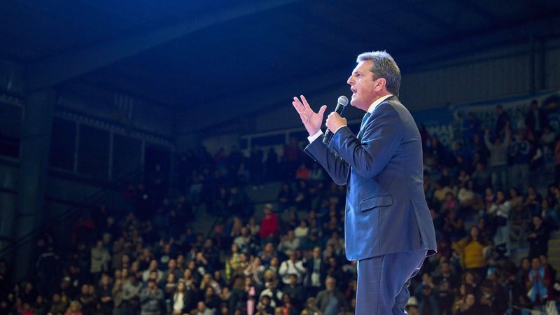 Elecciones 2023: una encuesta da a Massa como el precandidato más votado