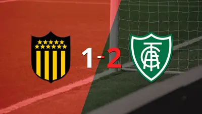América-MG sacó el triunfo en casa de Peñarol América-MG sacó el triunfo en casa de Peñarol